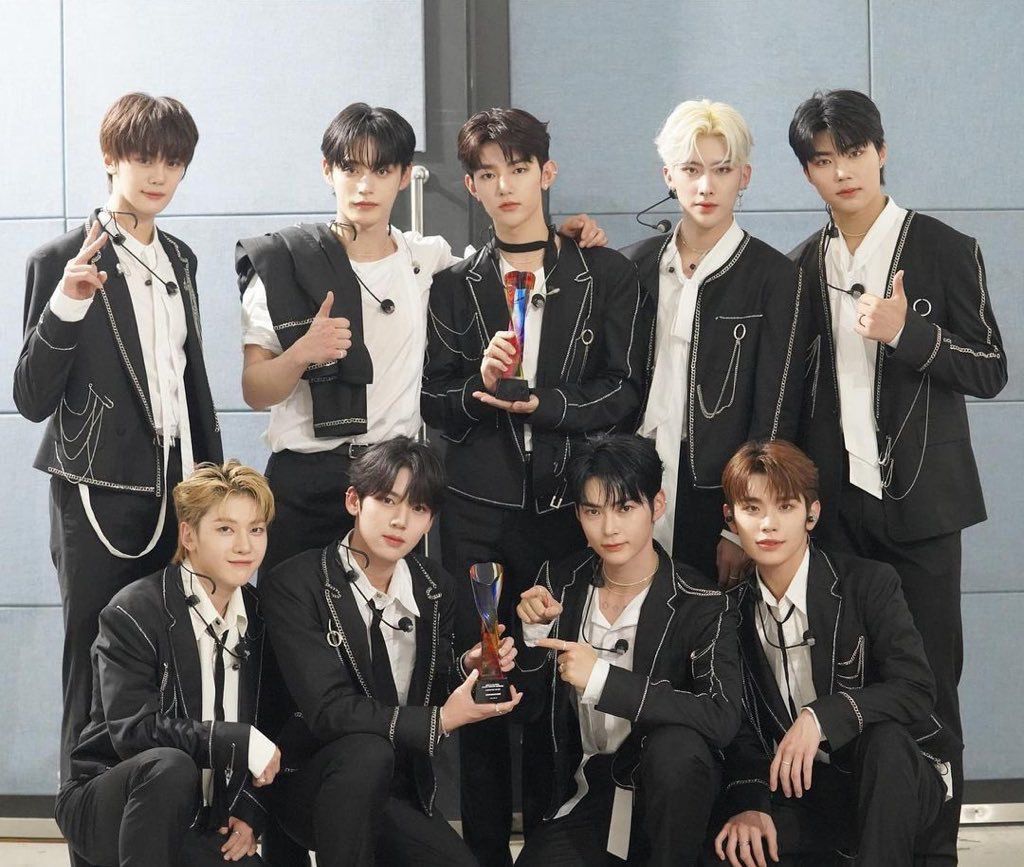 Resmi! ZEROBASEONE Lanjut dengan 5 Member, Empat Anggota Hengkang